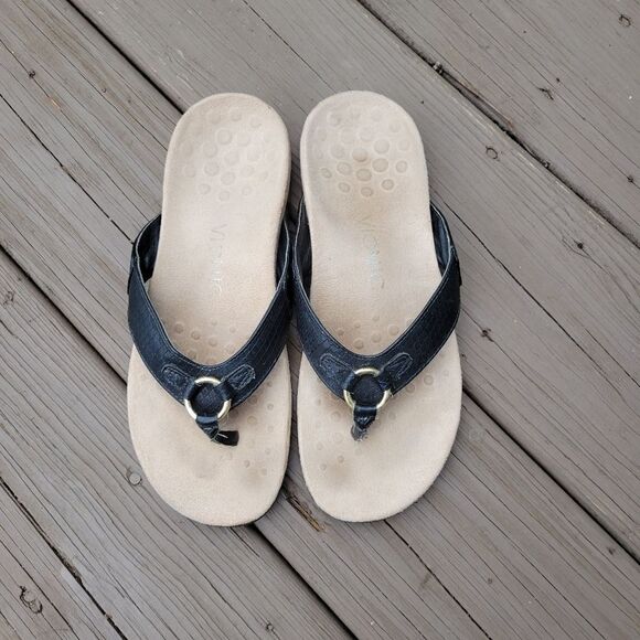 Vionic Elena Rest Black Croc Grain Faux Leather Gold Flip Flop Thong Sandals 8 - Picture 5 of 8